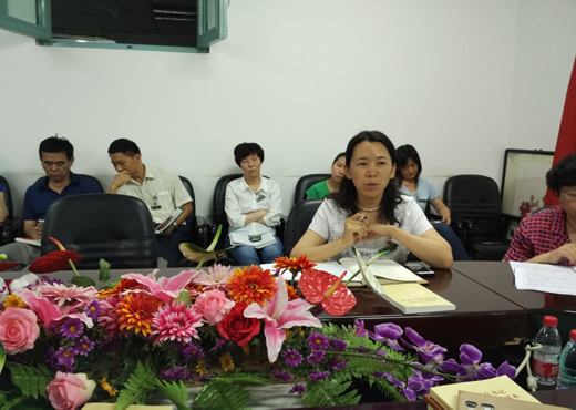 管二講黨課專題討論5.jpg